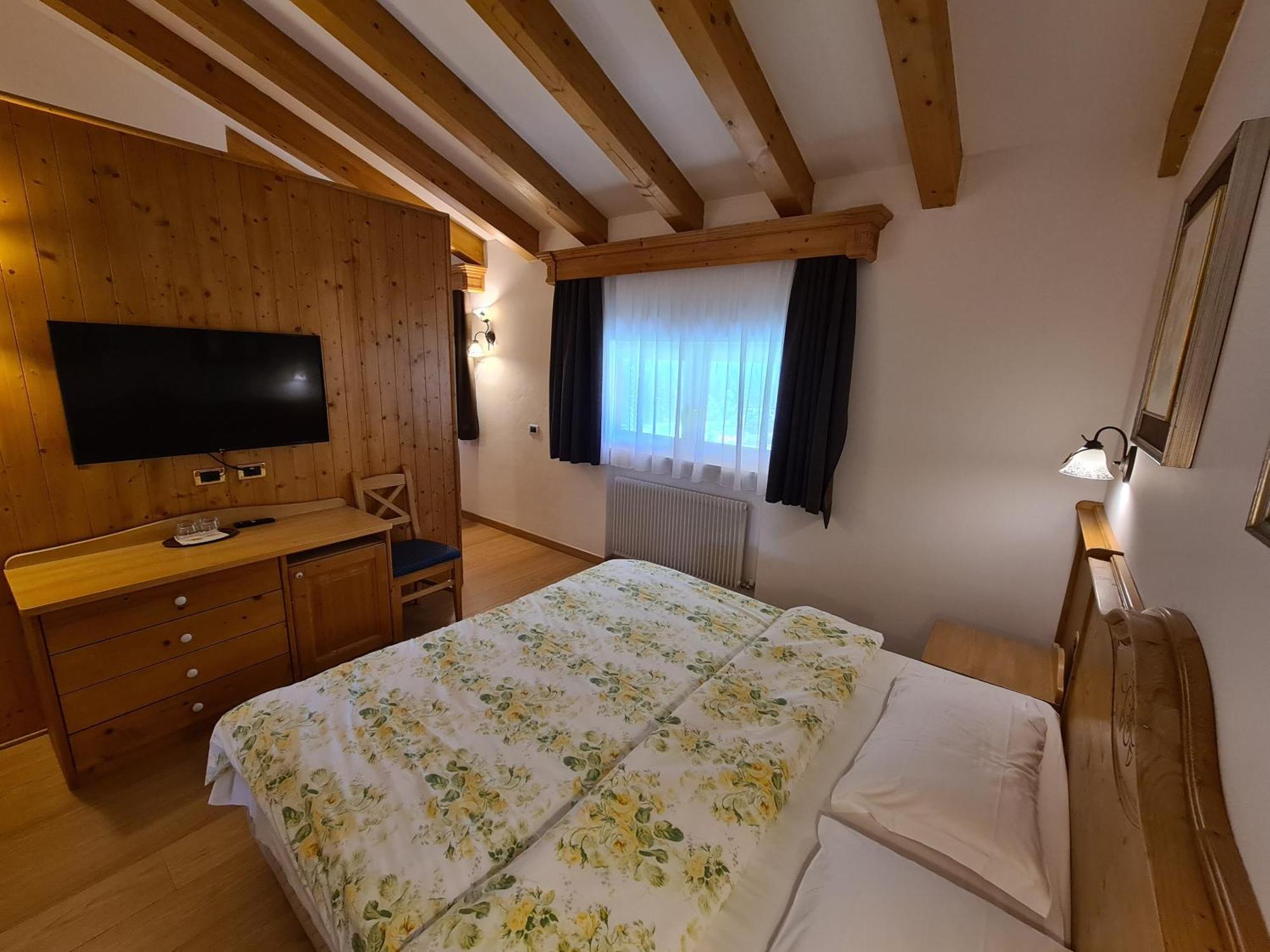 Alpenhotel Panorama Campitello di Fassa Kültér fotó