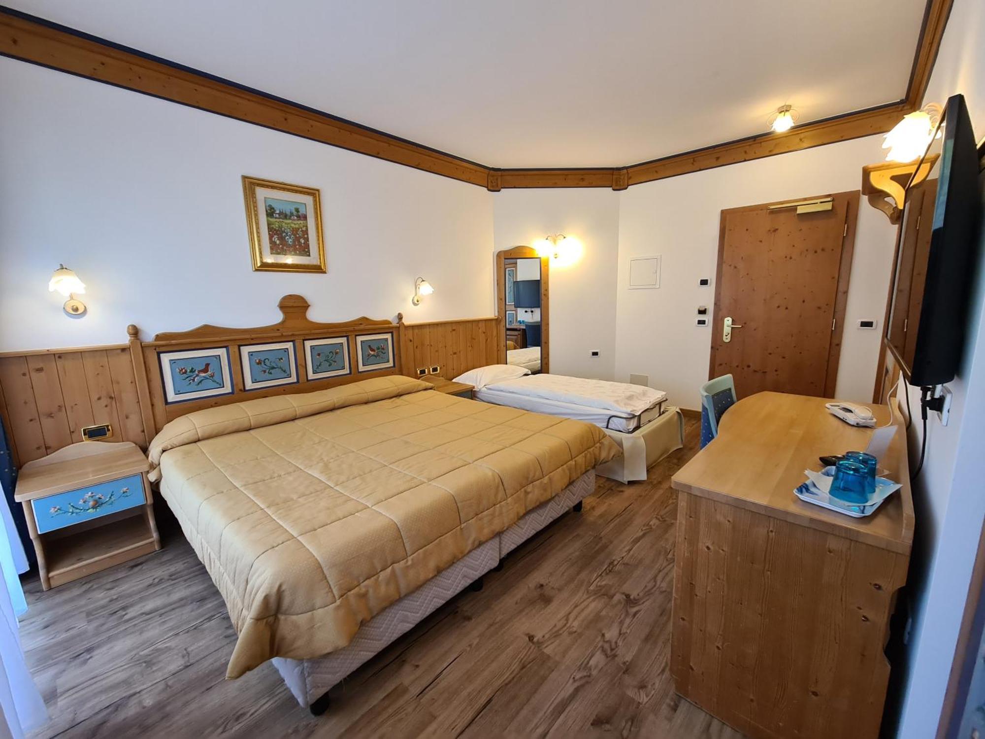 Alpenhotel Panorama Campitello di Fassa Kültér fotó