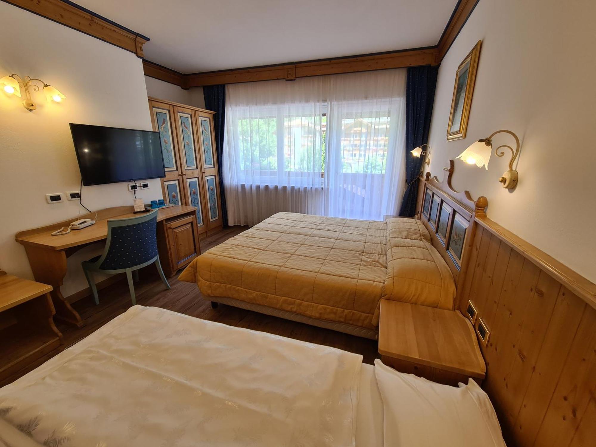 Alpenhotel Panorama Campitello di Fassa Kültér fotó